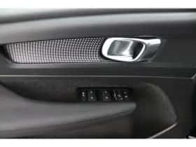 Volvo XC40 (2022) thumbnail 30