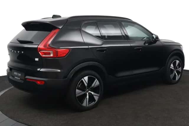 Volvo XC40 (2022) thumbnail 4
