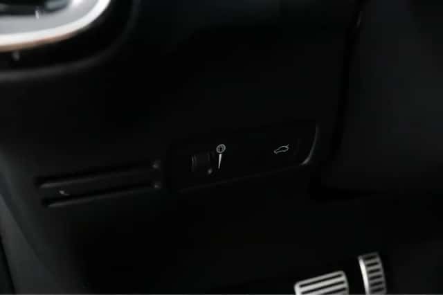 Volvo XC40 (2022) thumbnail 31