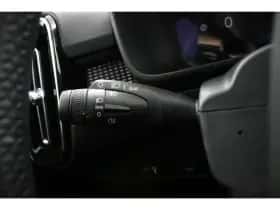 Volvo XC40 (2022) thumbnail 32