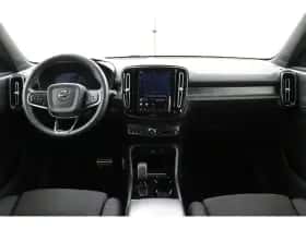 Volvo XC40 (2022) thumbnail 5