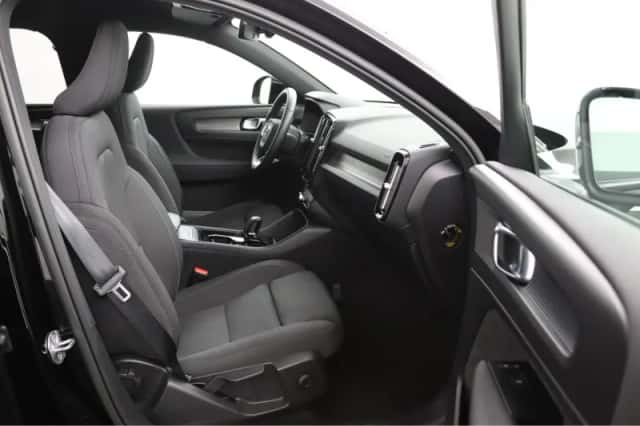 Volvo XC40 (2022) thumbnail 8