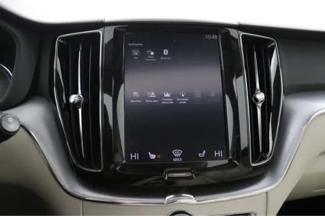 Volvo XC60 (2018) thumbnail 28