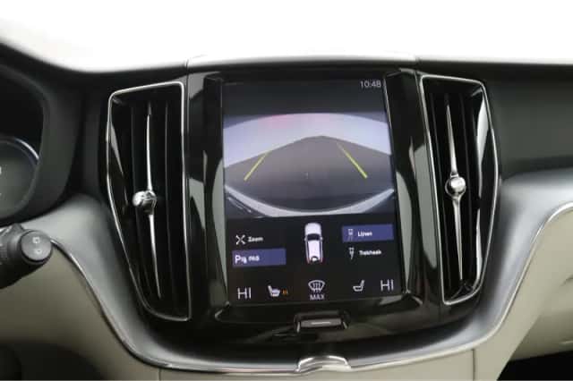 Volvo XC60 (2018) thumbnail 33