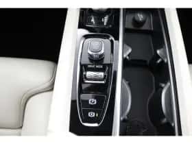 Volvo XC60 (2018) thumbnail 40