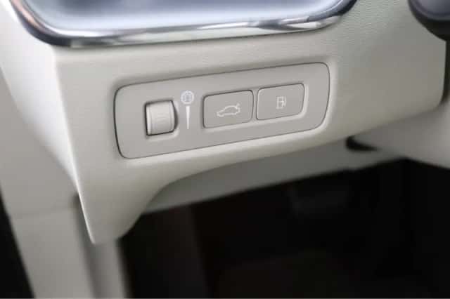 Volvo XC60 (2018) thumbnail 42