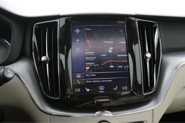 Volvo XC60 (2018) thumbnail 6