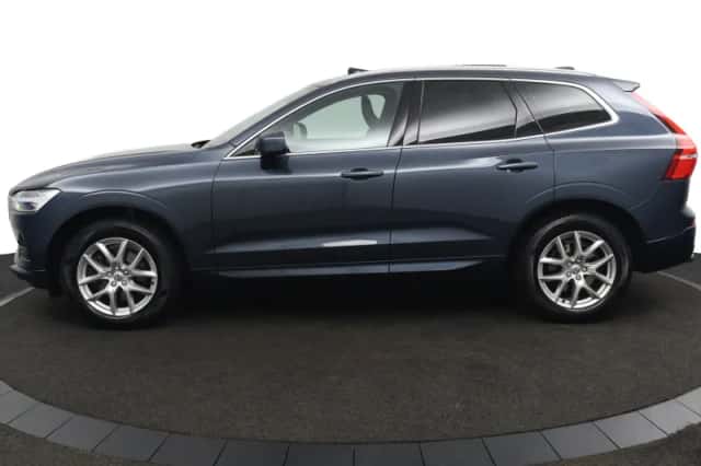 Volvo XC60 (2020) thumbnail 2