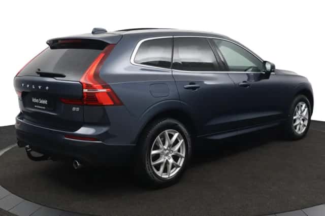 Volvo XC60 (2020) thumbnail 3