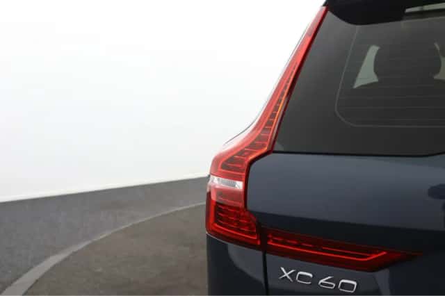Volvo XC60 (2020) thumbnail 34