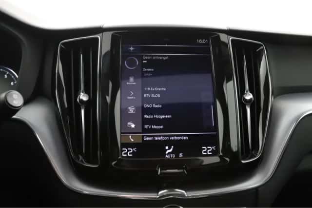 Volvo XC60 (2020) thumbnail 40