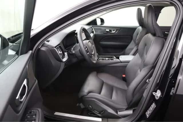 Volvo V60 (2024) thumbnail 7