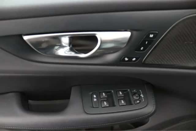Volvo V60 (2024) thumbnail 8
