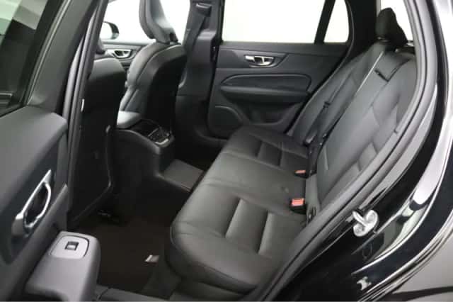 Volvo V60 (2024) thumbnail 9
