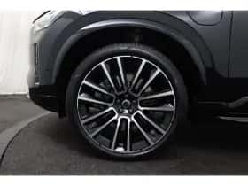 Volvo XC90 (2026) thumbnail 32