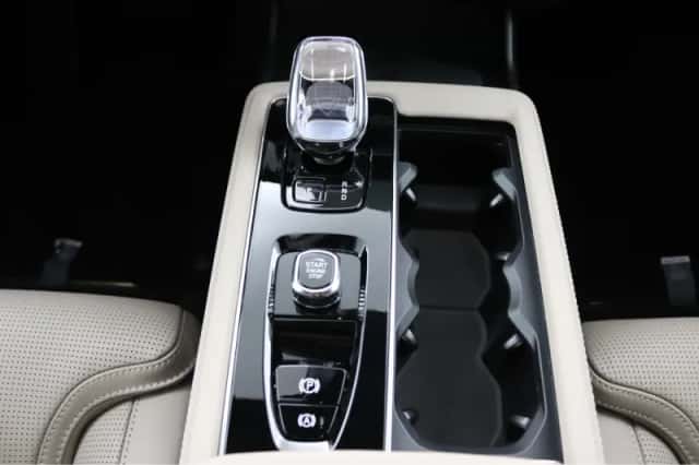 Volvo XC90 (2026) thumbnail 24