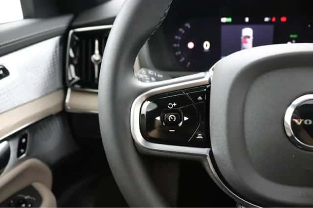 Volvo XC90 (2026) thumbnail 40
