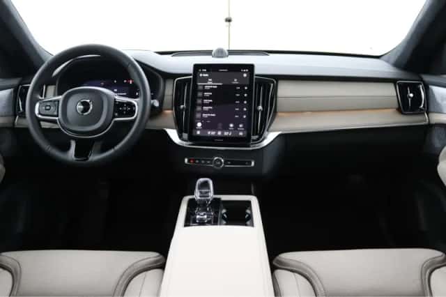 Volvo XC90 (2026) thumbnail 4