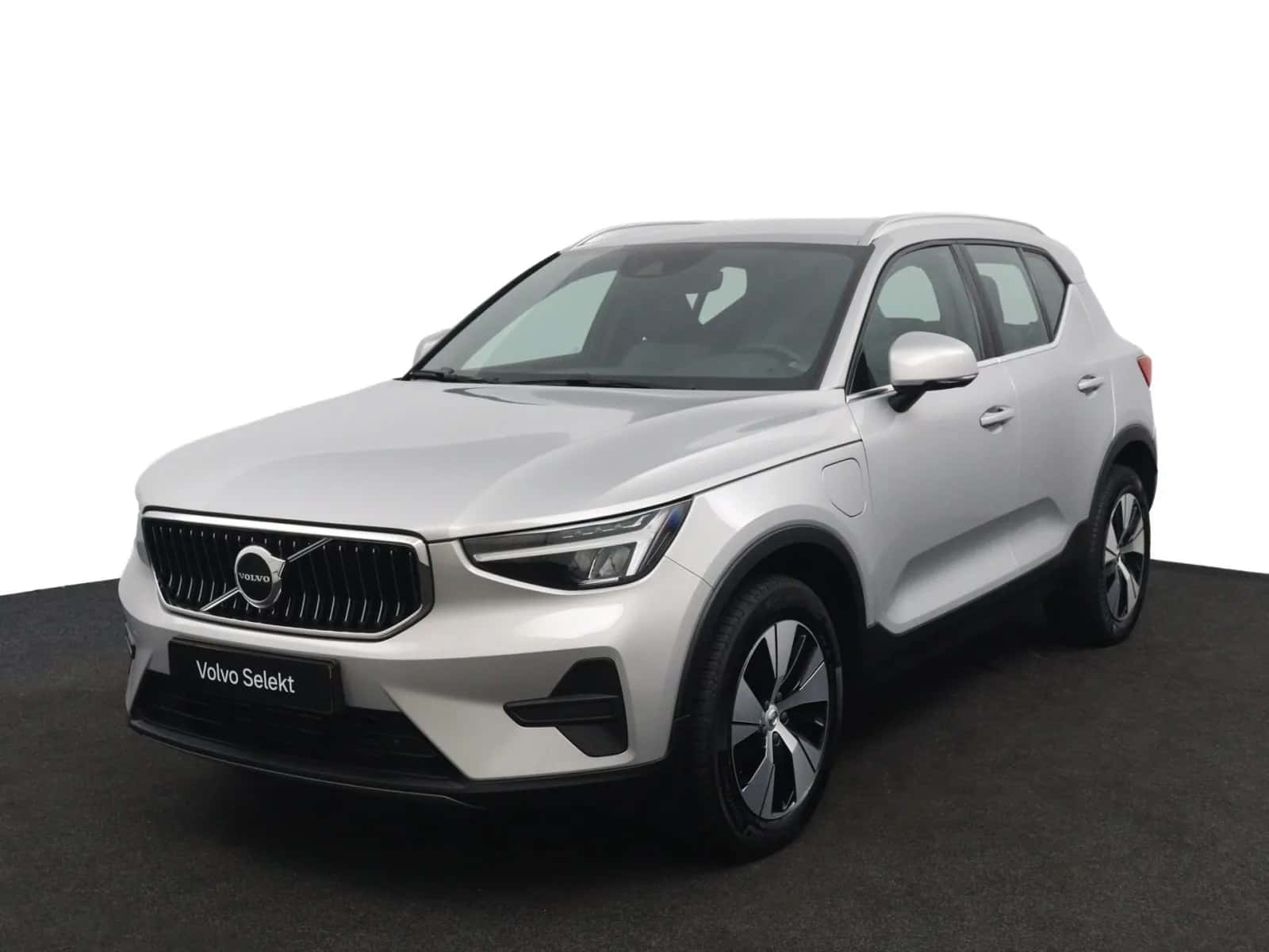 Volvo XC40 (2023) — foto 1