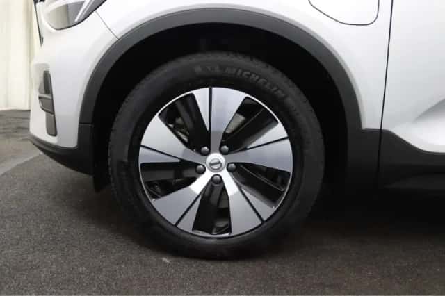 Volvo XC40 (2023) thumbnail 12
