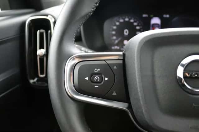 Volvo XC40 (2023) thumbnail 14