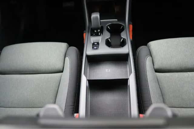 Volvo XC40 (2023) thumbnail 19