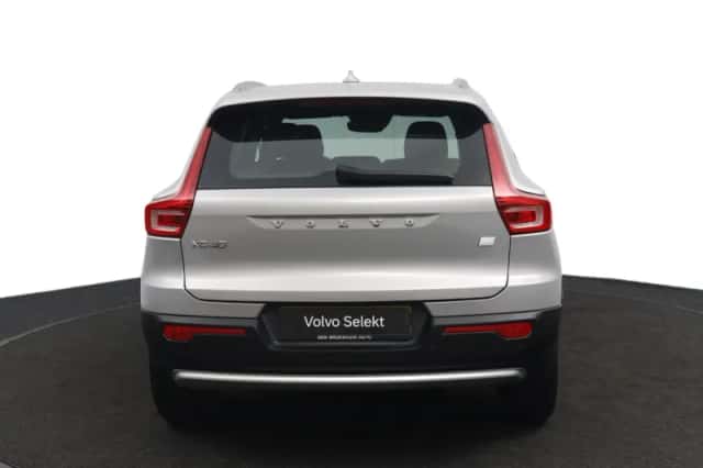 Volvo XC40 (2023) thumbnail 22