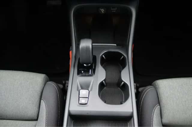 Volvo XC40 (2023) thumbnail 24