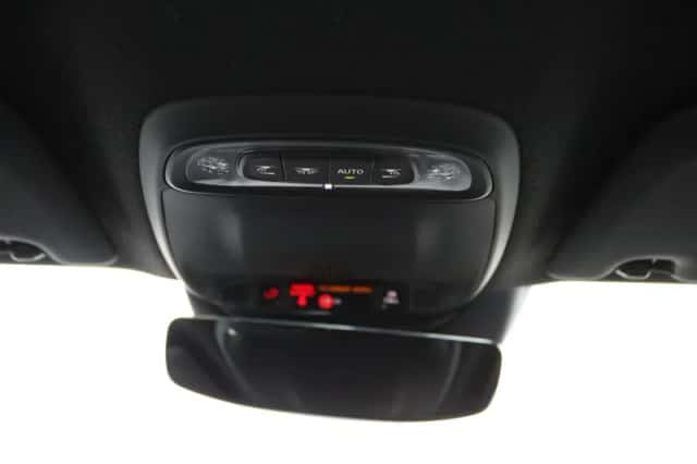 Volvo XC40 (2023) thumbnail 29