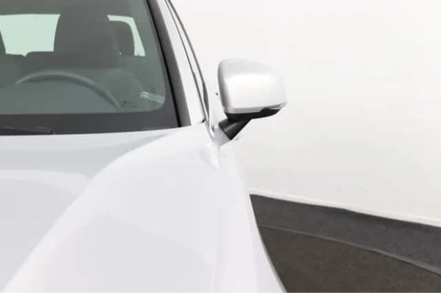 Volvo XC40 (2023) thumbnail 31