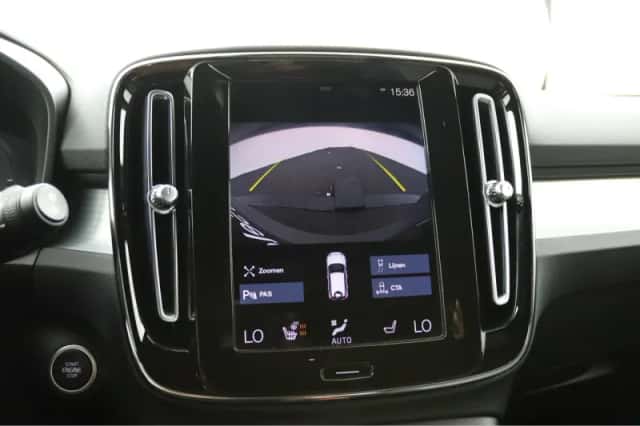 Volvo XC40 (2023) thumbnail 41