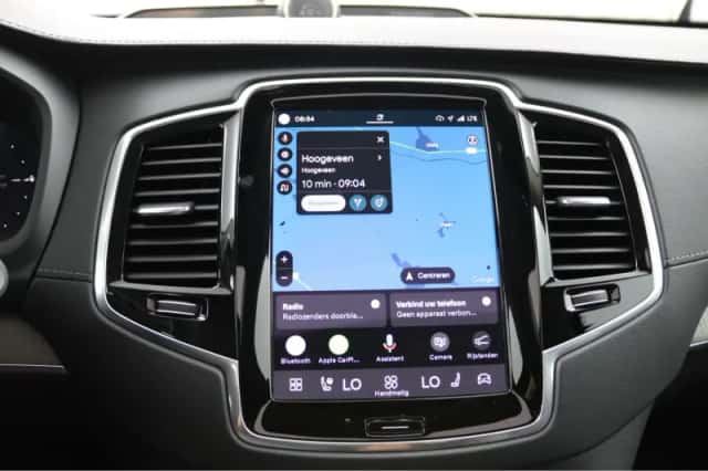 Volvo XC90 (2024) thumbnail 5