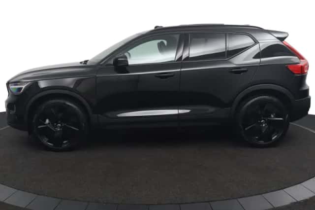 Volvo XC40 (2026) thumbnail 2