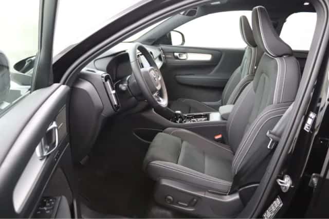 Volvo XC40 (2026) thumbnail 6