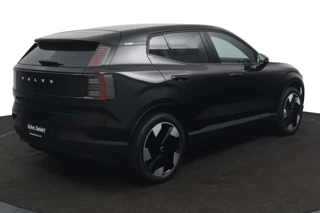 Volvo EX30 (2024) thumbnail 3