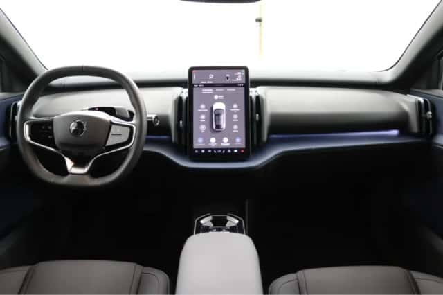 Volvo EX30 (2024) thumbnail 5