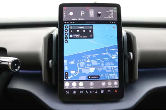 Volvo EX30 (2024) thumbnail 6
