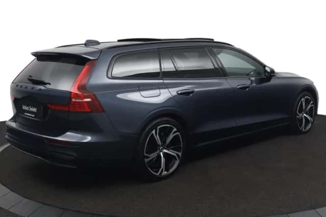 Volvo V60 (2024) thumbnail 3