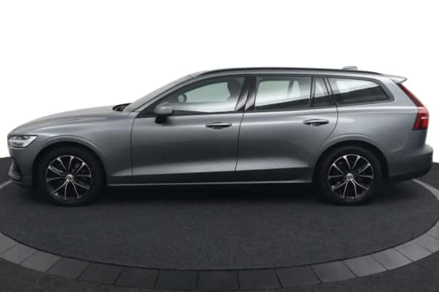 Volvo V60 (2021) thumbnail 2