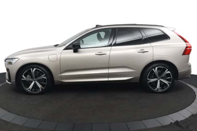 Volvo XC60 (2025) thumbnail 2
