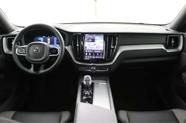 Volvo XC60 (2025) thumbnail 6