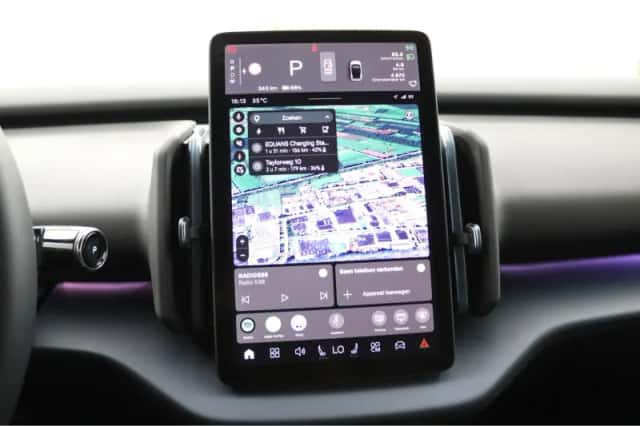 Volvo EX30 (2025) thumbnail 5
