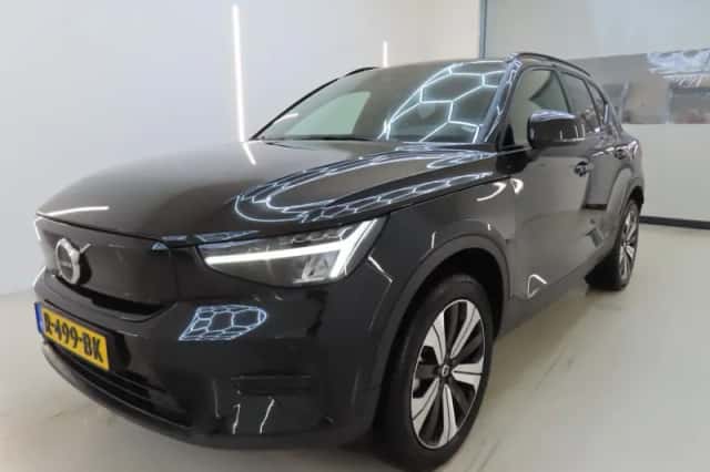 Volvo XC40 (2022) thumbnail 1