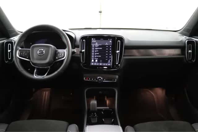 Volvo XC40 (2022) thumbnail 5