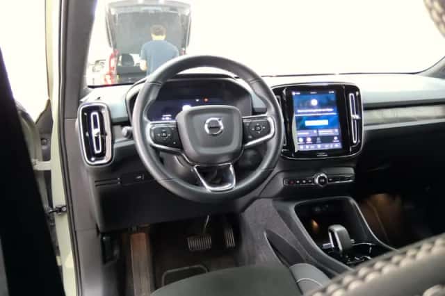 Volvo XC40 (2022) thumbnail 5