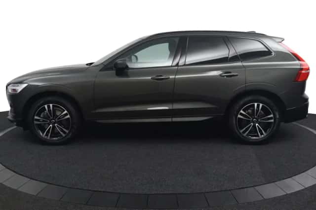 Volvo XC60 (2020) thumbnail 2