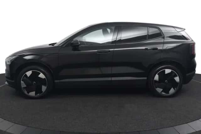 Volvo EX30 (2025) thumbnail 2