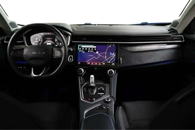 Lynk & Co 01 (2023) thumbnail 3