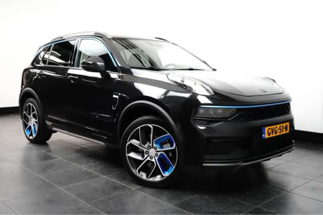 Lynk & Co 01 (2022) thumbnail 1