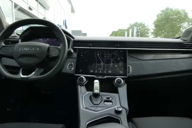 Lynk & Co 01 (2022) thumbnail 4